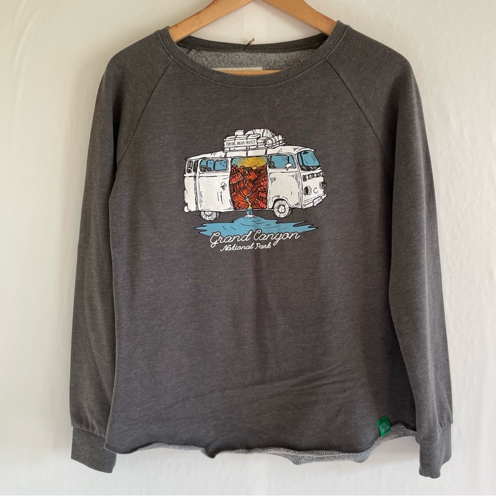 Wild Tribute Grand Canyon Gray Sweatshirt Size XS